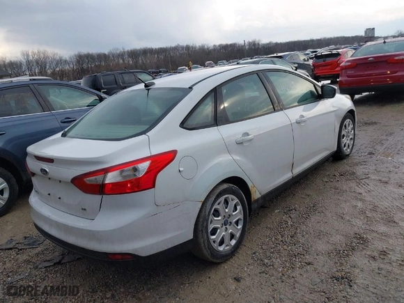 2012 Ford Focus SE with VIN 1FAHP3F21CL216439, listed as a IAAI auction lot 41672015 with 194,143 mi miles. Bid and sale history available at carsss.com. Image 4.