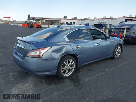 2012 Nissan Maxima SV z VIN 1N4AA5AP4CC822478, wystawiony jako IAAI lot #42268233 z przebiegiem Nie podano mil oraz . Historia ofert i sprzedaży dostępna na DreamBid. Obrazek 4.