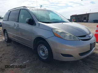 2007 Toyota Sienna CE with VIN 5TDZK23C47S038552, listed as a IAAI auction lot 42209948 with 283,859 mi miles. Bid and sale history available at carsss.com. Image 1.