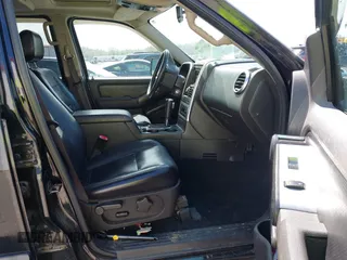 2007 Mercury Mountaineer Premier with VIN 4M2EU48827UJ02943, listed as a IAAI auction lot 41897048 with 212,343 mi miles and . Bid and sale history available at DreamBid. Image 5.