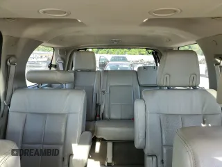 2012 Lincoln Navigator z VIN 5LMJJ2H57CEL08358, wystawiony jako Copart lot #56099615 z przebiegiem 226 170 mil mil oraz Szkoda całkowita • Salvage title. Historia ofert i sprzedaży dostępna na DreamBid. Obrazek 10.