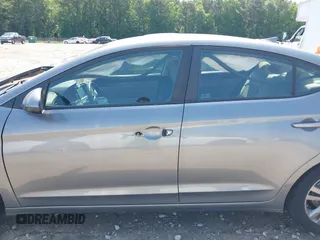 2017 Hyundai Elantra Value Edition z VIN KMHD84LF5HU152826, wystawiony jako IAAI lot #42264137 z przebiegiem 130 957 mil mil oraz . Historia ofert i sprzedaży dostępna na DreamBid. Obrazek 14.