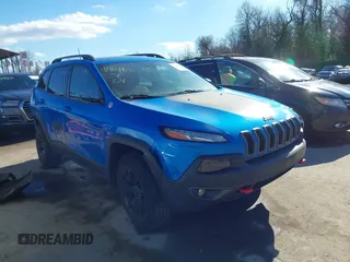 2018 Jeep Cherokee Trailhawk с VIN 1C4PJMBX7JD507453, выставлен на аукционе IAAI как лот 41464420 с пробегом 100 369 миль миль и . История ставок и продаж доступна на DreamBid. Изображение 1.