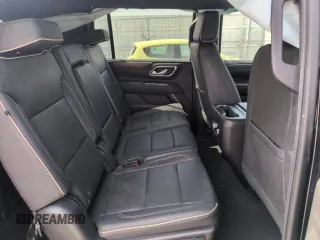 2023 GMC Yukon XL SLT z VIN 1GKS2GKD3PR282110, wystawiony jako Copart lot #52950425 z przebiegiem 99 147 mil mil oraz Szkoda całkowita • Salvage title. Historia ofert i sprzedaży dostępna na DreamBid. Obrazek 11.