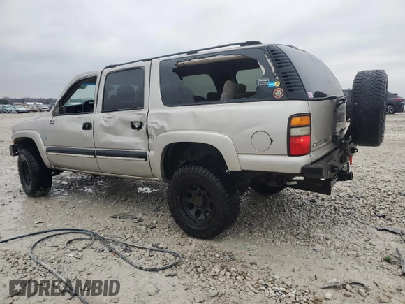 2004 Chevrolet Suburban LS with VIN 3GNGK26U94G178013, listed as a Copart auction lot 84435434 with 244,260 mi miles and Clean Title. Bid and sale history available at carsss.com. Image 2.