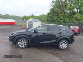 2017 Lexus NX 200t z VIN JTJBARBZ3H2113198, wystawiony jako IAAI lot #42223566 z przebiegiem 27 339 mil mil oraz . Historia ofert i sprzedaży dostępna na DreamBid. Obrazek 14.