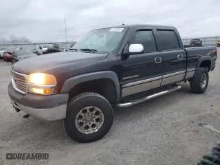 2002 GMC Sierra 2500HD SLE with VIN 1GTHK23U72F160531, listed as a Copart auction lot 87230754 with 214,658 mi miles and Salvage Title. Bid and sale history available at carsss.com. Image 1.