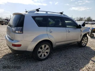 2008 Mitsubishi Outlander XLS with VIN JA4MS41X98Z002359, listed as a Copart auction lot 80348244 with 133,379 mi miles and Salvage Title. Bid and sale history available at carsss.com. Image 3.