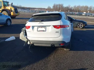 2018 Jaguar F-PACE 25t Premium with VIN SADCJ2FX2JA249006, listed as a IAAI auction lot 41416304 with 88,566 mi miles. Bid and sale history available at carsss.com. Image 16.