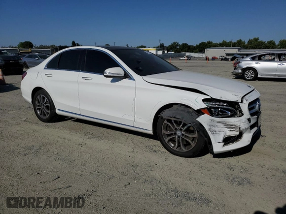 2015 Mercedes-Benz C 300 Luxury with VIN 55SWF4KB0FU014911, listed as a Copart auction lot 59891215 with 124,784 mi miles and Salvage title. Bid and sale history available at DreamBid. Image 4.