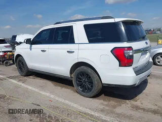 2019 Ford Expedition Limited with VIN 1FMJU2AT6KEA20686, listed as a IAAI auction lot 41871393 with 134,745 mi miles. Bid and sale history available at carsss.com. Image 3.