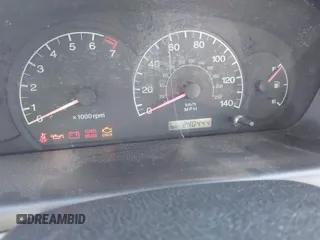 2001 Hyundai Elantra GLS z VIN KMHDN45DX1U085019, wystawiony jako IAAI lot #42045813 z przebiegiem 240 444 mil mil oraz . Historia ofert i sprzedaży dostępna na DreamBid. Obrazek 7.
