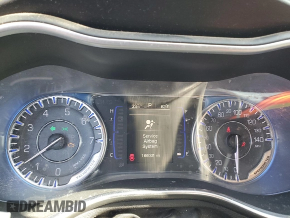 2015 Chrysler 200 Limited z VIN 1C3CCCAB7FN635187, wystawiony jako Copart lot #51993375 z przebiegiem 166 001 mil mil oraz Szkoda całkowita • Salvage title. Historia ofert i sprzedaży dostępna na DreamBid. Obrazek 9.