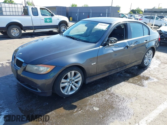 2006 BMW 3 Series 325i with VIN WBAVB13586PT20659, listed as a IAAI auction lot 42085341 with 96,128 mi miles. Bid and sale history available at carsss.com. Image 17.