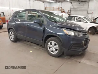 2018 Chevrolet Trax LS with VIN 3GNCJKSBXJL400731, listed as a IAAI auction lot 41827568 with 101,605 mi miles. Bid and sale history available at carsss.com. Image 1.