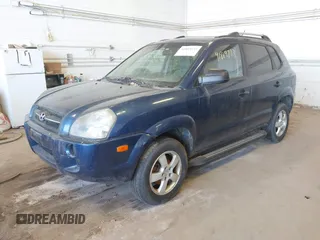 2008 Hyundai Tucson GLS with VIN KM8JM12B08U891744, listed as a IAAI auction lot 41869733 with 195,367 mi miles. Bid and sale history available at carsss.com. Image 2.