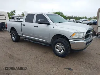 2013 Ram 2500 Tradesman с VIN 3C6TR5CT1DG562584, выставлен на аукционе IAAI как лот 41958471 с пробегом 185 426 миль миль и . История ставок и продаж доступна на DreamBid. Изображение 1.