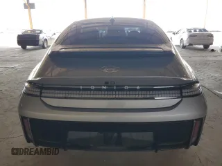 2023 Hyundai Ioniq 6 SEL z VIN KMHM34AA8PA053102, wystawiony jako Copart lot #66253384 z przebiegiem 10 485 mil mil oraz Szkoda całkowita • Salvage title. Historia ofert i sprzedaży dostępna na DreamBid. Obrazek 6.