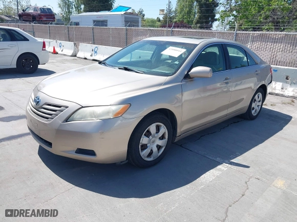2007 Toyota Camry CE with VIN 4T1BE46K17U135058, listed as a IAAI auction lot 42088044 with 181,916 mi miles. Bid and sale history available at carsss.com. Image 2.
