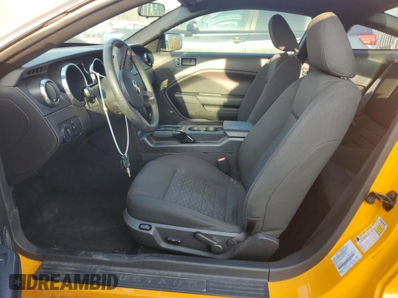 2007 Ford Mustang GT Deluxe with VIN 1ZVFT82HX75259446, listed as a Copart auction lot 43974115 with 129,547 mi miles and Salvage Title. Bid and sale history available at carsss.com. Image 7.