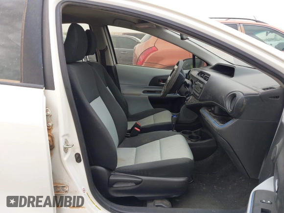 2013 Toyota Prius One z VIN JTDKDTB34D1039552, wystawiony jako IAAI lot #41993490 z przebiegiem 133 728 mil mil oraz . Historia ofert i sprzedaży dostępna na DreamBid. Obrazek 5.