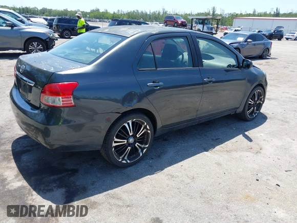 2008 Toyota Yaris z VIN JTDBT923981191385, wystawiony jako IAAI lot #42296509 z przebiegiem 175 871 mil mil oraz . Historia ofert i sprzedaży dostępna na DreamBid. Obrazek 4.
