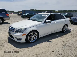 2013 Mercedes-Benz C 250 Sport с VIN WDDGF4HB0DR264286, выставлен на аукционе Copart как лот 63335945 с пробегом 77 798 миль миль и Списание • Salvage title. История ставок и продаж доступна на DreamBid. Изображение 1.