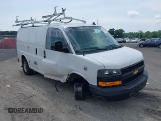 2020 Chevrolet Express Cargo with VIN 1GCZGGFG5L1170272, listed as a IAAI auction lot 42577603 with 66,607 mi miles and . Bid and sale history available at DreamBid. Image 1.