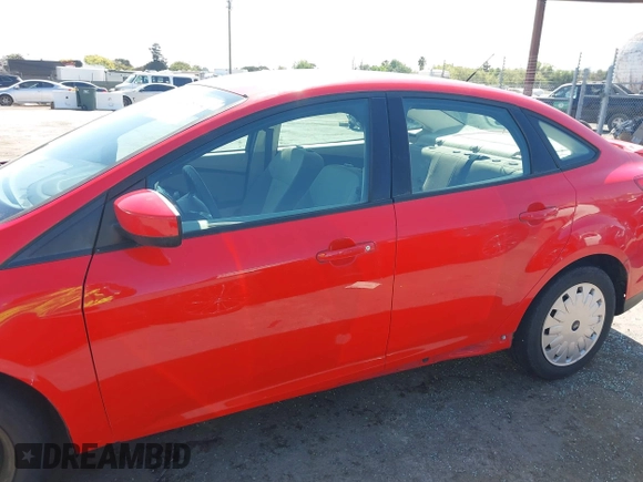 2012 Ford Focus SE with VIN 1FAHP3F27CL417875, listed as a IAAI auction lot 42128614 with 56,961 mi miles. Bid and sale history available at carsss.com. Image 14.