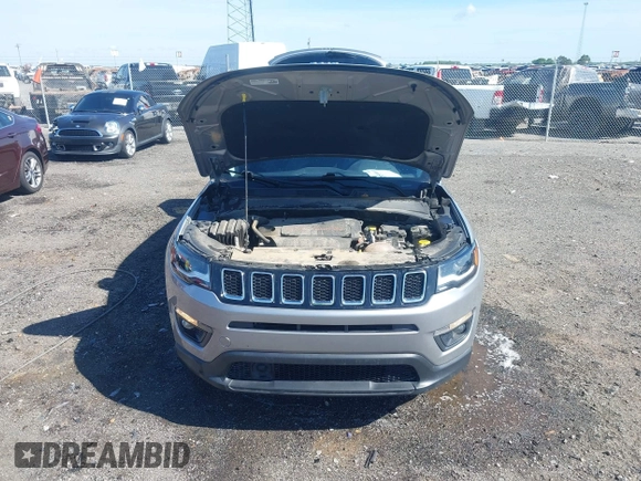 2018 Jeep Compass Latitude z VIN 3C4NJDBB2JT331854, wystawiony jako IAAI lot #42055969 z przebiegiem 135 175 mil mil oraz . Historia ofert i sprzedaży dostępna na DreamBid. Obrazek 10.