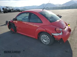 2004 Volkswagen New Beetle Coupe GL with VIN 3VWBK21C54M402135, listed as a Copart auction lot 50727685 with 159,702 mi miles and Salvage Title. Bid and sale history available at carsss.com. Image 2.