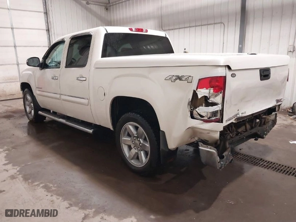 2013 GMC Sierra 1500 SLT with VIN 3GTP2WE76DG197565, listed as a IAAI auction lot 41344388 with 134,972 mi miles. Bid and sale history available at carsss.com. Image 3.