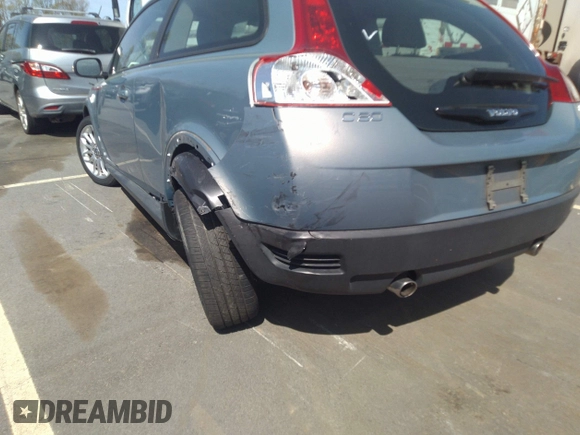 2008 Volvo C30 Version 1.0 with VIN YV1MK672982069396, listed as a IAAI auction lot 41932290 with 85,104 mi miles and . Bid and sale history available at DreamBid. Image 18.