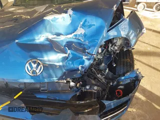 2018 Volkswagen Beetle S с VIN 3VW5DAAT2JM515005, выставлен на аукционе IAAI как лот 41093518 с пробегом Не указан миль и . История ставок и продаж доступна на DreamBid. Изображение 6.