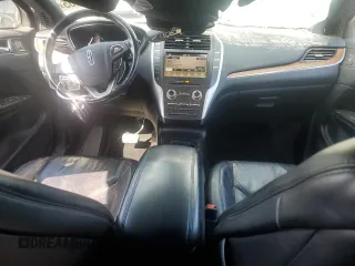 2019 Lincoln MKC Select with VIN 5LMCJ2D93KUL03390, listed as a Copart auction lot 49171235 with 63,417 mi miles and Salvage title. Bid and sale history available at DreamBid. Image 8.