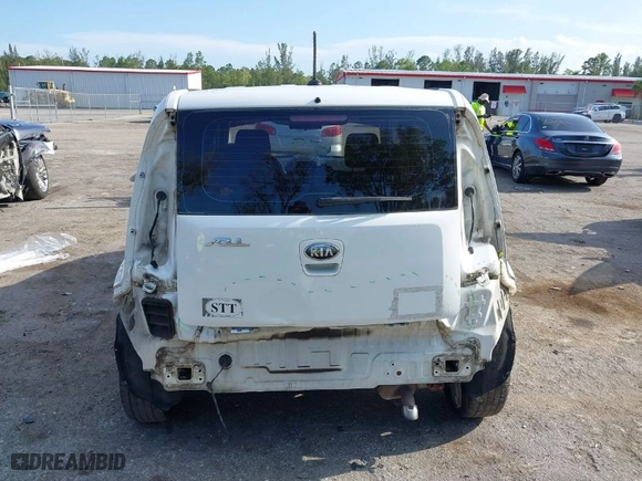 2013 Kia Soul with VIN KNDJT2A57D7754706, listed as a IAAI auction lot 41942848 with 151,463 mi miles. Bid and sale history available at carsss.com. Image 16.