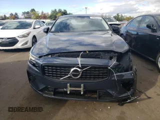 2021 Volvo S60 Momentum with VIN 7JR102TZ2MG118236, listed as a Copart auction lot 74603424 with 15,917 mi miles and Salvage title. Bid and sale history available at DreamBid. Image 5.