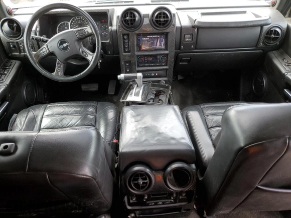 2005 Hummer H2 SUV with VIN 5GRGN23U45H107876, listed as a Copart auction lot 41707595 with 186,646 mi miles and Salvage Title. Bid and sale history available at carsss.com. Image 8.