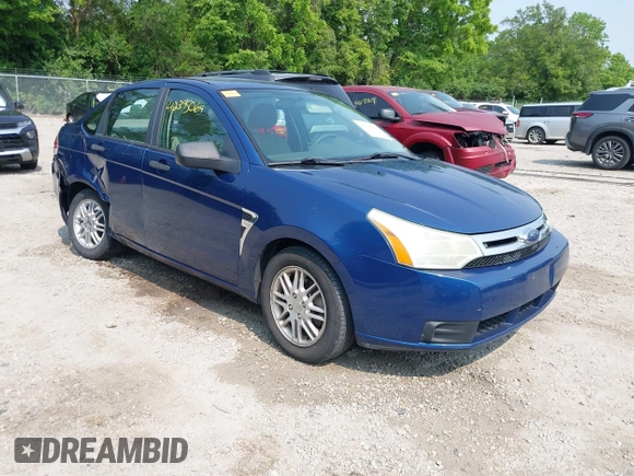 2008 Ford Focus SE z VIN 1FAHP35N48W230014, wystawiony jako IAAI lot #42395069 z przebiegiem 140 179 mil mil oraz . Historia ofert i sprzedaży dostępna na DreamBid. Obrazek 1.
