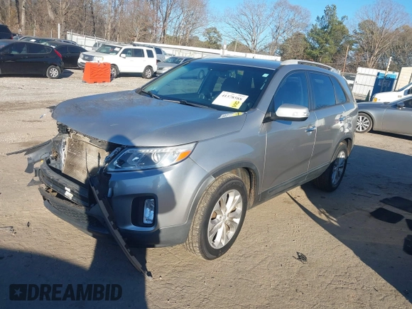 2015 Kia Sorento EX with VIN 5XYKU4A71FG590910, listed as a IAAI auction lot 41378588 with 165,090 mi miles. Bid and sale history available at carsss.com. Image 2.
