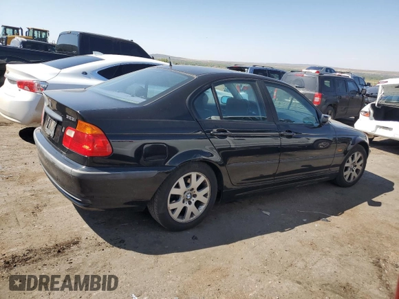 2000 BMW 3 Series 323i with VIN WBAAM3341YCD58307, listed as a Copart auction lot 70950494 with 88,043 mi miles and Salvage Title. Bid and sale history available at carsss.com. Image 3.