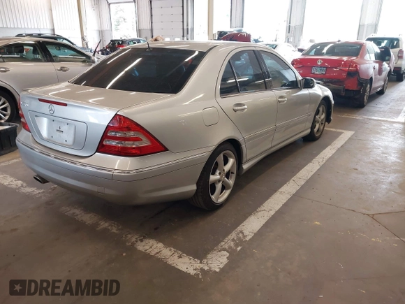2006 Mercedes-Benz C 230 Sport with VIN WDBRF52HX6F732386, listed as a IAAI auction lot 42211116 with 132,116 mi miles and . Bid and sale history available at DreamBid. Image 4.