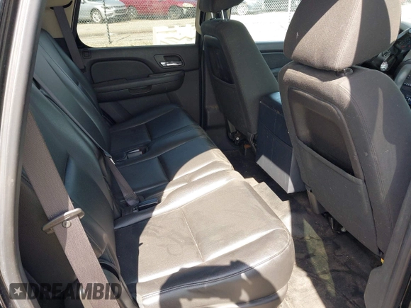 2012 Chevrolet Tahoe Commercial with VIN 1GNLC2E05CR320494, listed as a IAAI auction lot 42838775 with 120,139 mi miles and . Bid and sale history available at DreamBid. Image 8.