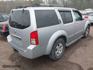 2006 Nissan Pathfinder SE with VIN 5N1AR18UX6C633759, listed as a IAAI auction lot 41392283 with 254,335 mi miles. Bid and sale history available at carsss.com. Image 4.