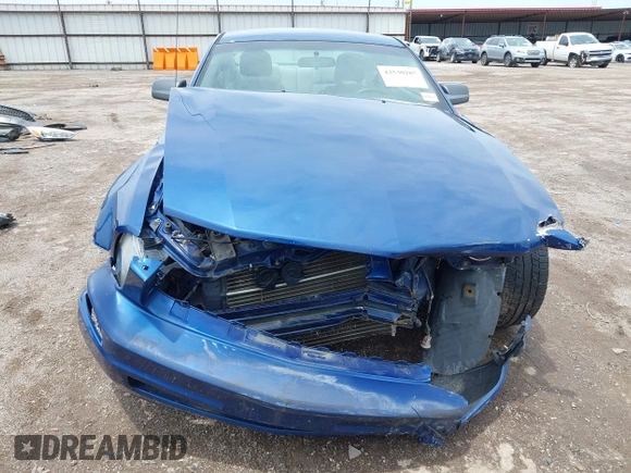 2008 Ford Mustang Deluxe with VIN 1ZVHT80NX85120503, listed as a IAAI auction lot 42530285 with 171,570 mi miles and . Bid and sale history available at DreamBid. Image 13.
