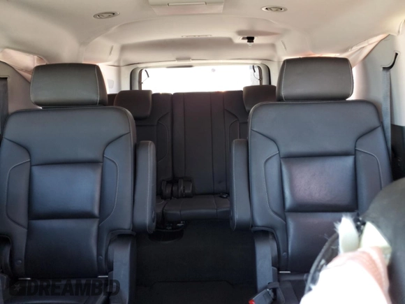 2018 Chevrolet Suburban Premier z VIN 1GNSKJKC5JR187207, wystawiony jako Copart lot #57348895 z przebiegiem 171 712 mil mil oraz Nie do naprawy • Non repairable. Historia ofert i sprzedaży dostępna na DreamBid. Obrazek 10.