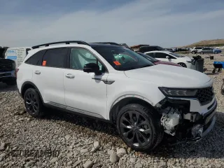 2021 Kia Sorento SX Prestige X-Line with VIN 5XYRKDLF0MG011816, listed as a Copart auction lot 52549105 with 92,023 mi miles and Salvage Title. Bid and sale history available at carsss.com. Image 4.