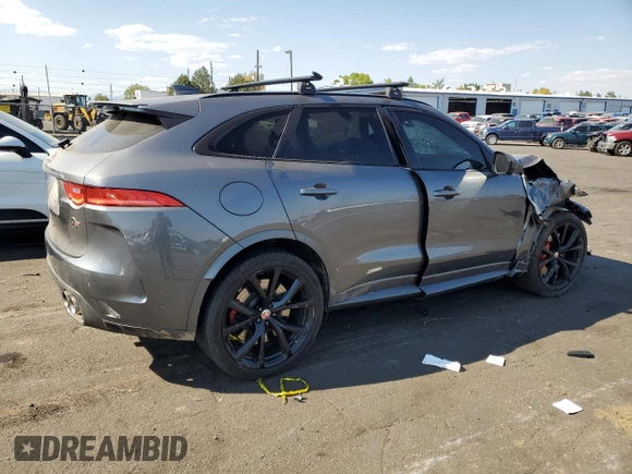 2019 Jaguar F-Pace SVR z VIN SADCZ2EE0KA607746, wystawiony jako Copart lot #74861764 z przebiegiem 40 900 mil mil oraz Szkoda całkowita • Salvage title. Historia ofert i sprzedaży dostępna na DreamBid. Obrazek 3.