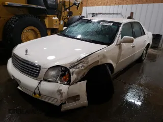 2001 Cadillac DeVille z VIN 1G6KD54Y31U294274, wystawiony jako Copart lot #46474844 z przebiegiem 147 396 mil mil oraz Nie do naprawy • Non repairable. Historia ofert i sprzedaży dostępna na DreamBid. Obrazek 1.