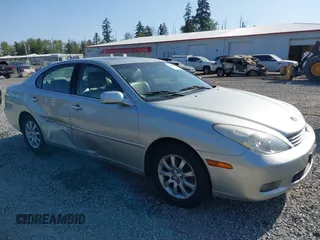 2003 Lexus ES with VIN JTHBF30G836006554, listed as a IAAI auction lot 42098937 with 176,516 mi miles. Bid and sale history available at carsss.com. Image 6.